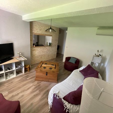Ferienwohnung Le Cocon Des Spress Cers Exterior foto